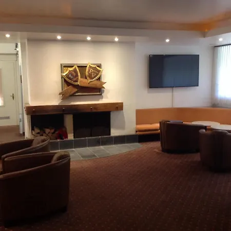 Route Du Village 5 Panorama *