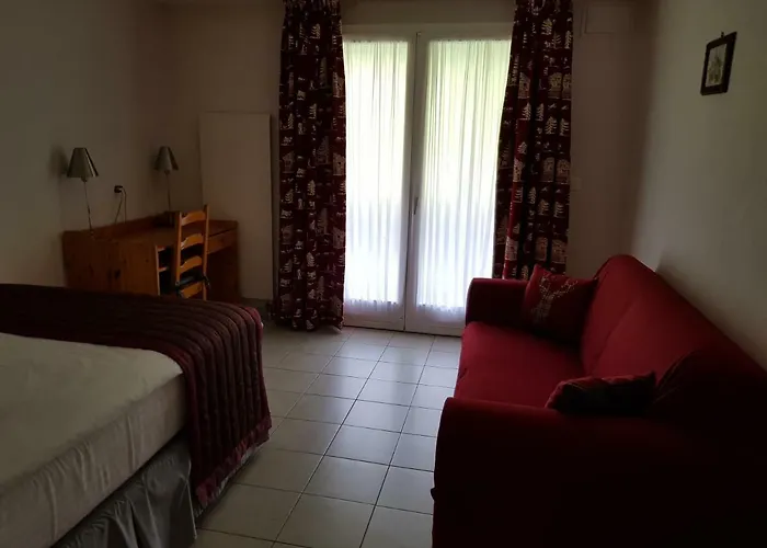 Route Du Village 5 Panorama 아파트 *